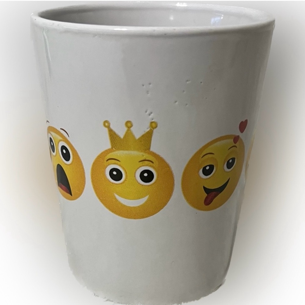 🍄Emoji Expressions Jumbo Coffee Mug Vintage Cup Tumbler 14 Oz. Collectible